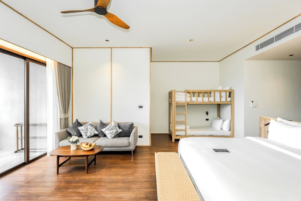 Family Room, Sea View - Photo 1
