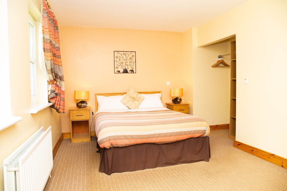 Double Room - Photo 6
