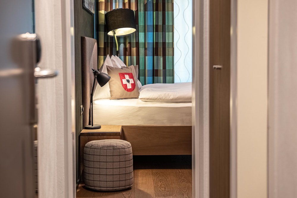 Classic Single Room, 1 Large Twin Bed, Non Smoking photo 3