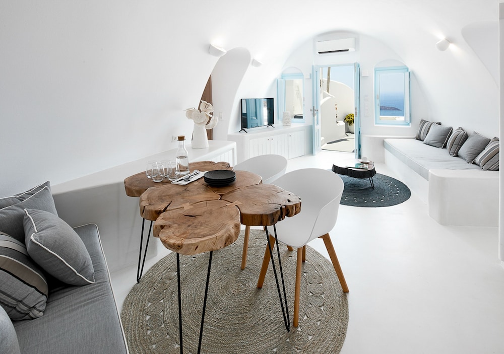 Superior Villa - Photo 1