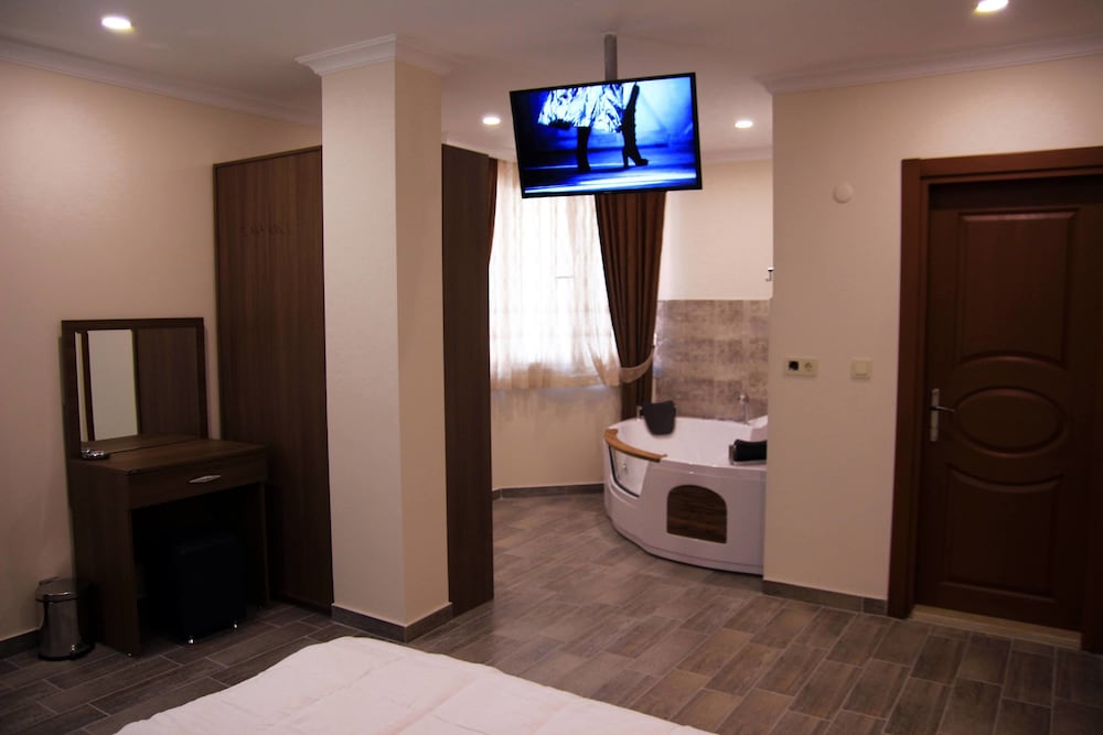 Deluxe Suite, Garden View photo 3