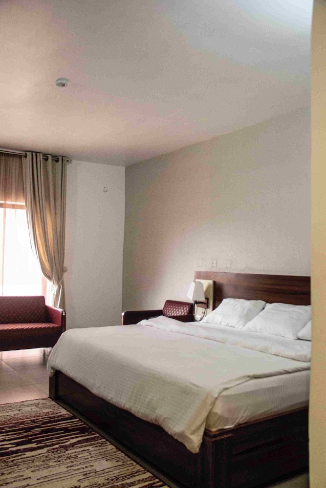 Superior Single Room, Garden View