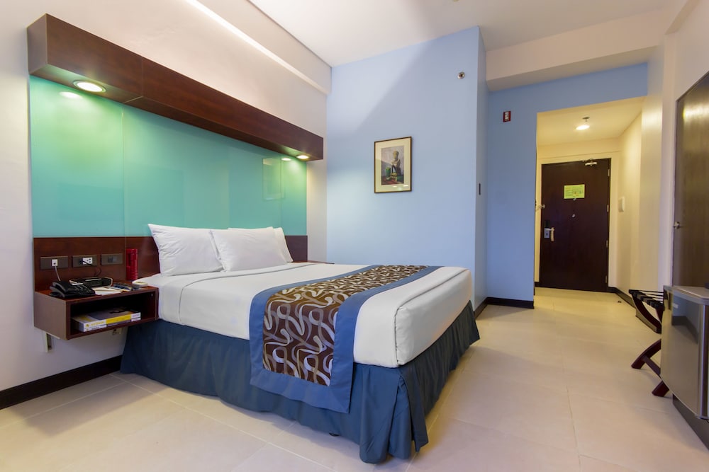 Room, 1 Queen Bed, Non Smoking, City View