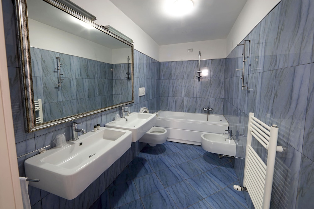 Superior Triple Room - Photo 6