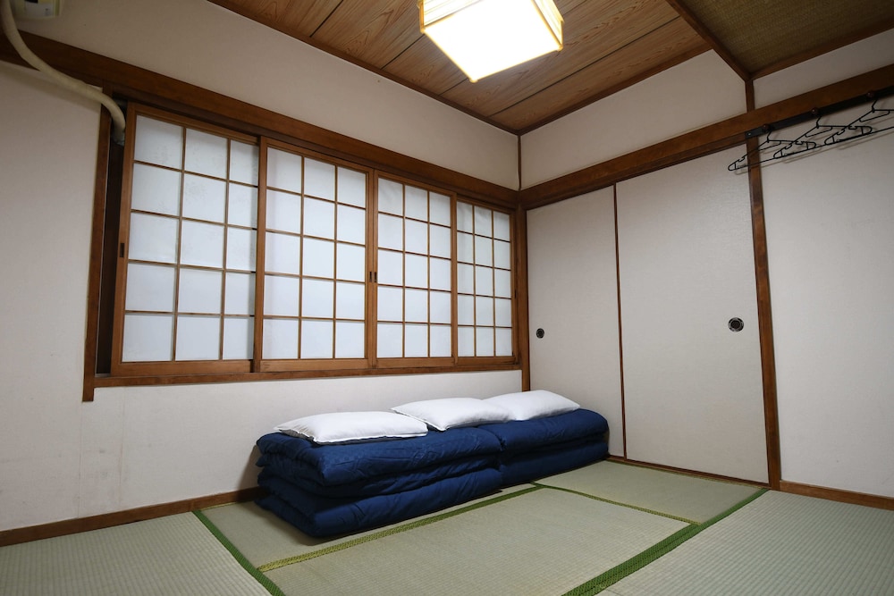 Standard Twin Room photo 1
