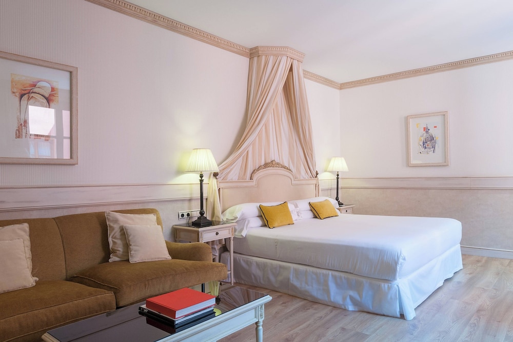 Executive Room, 1 King Bed