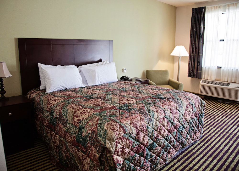 Standard Room, 1 King Bed with Sofa bed photo 2