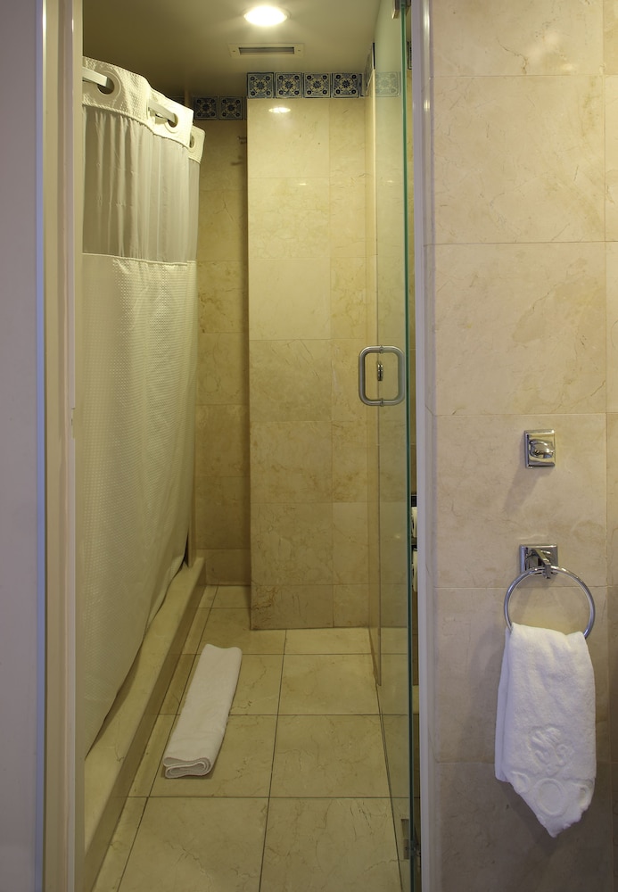 Superior Room, 2 Double Beds - Photo 5