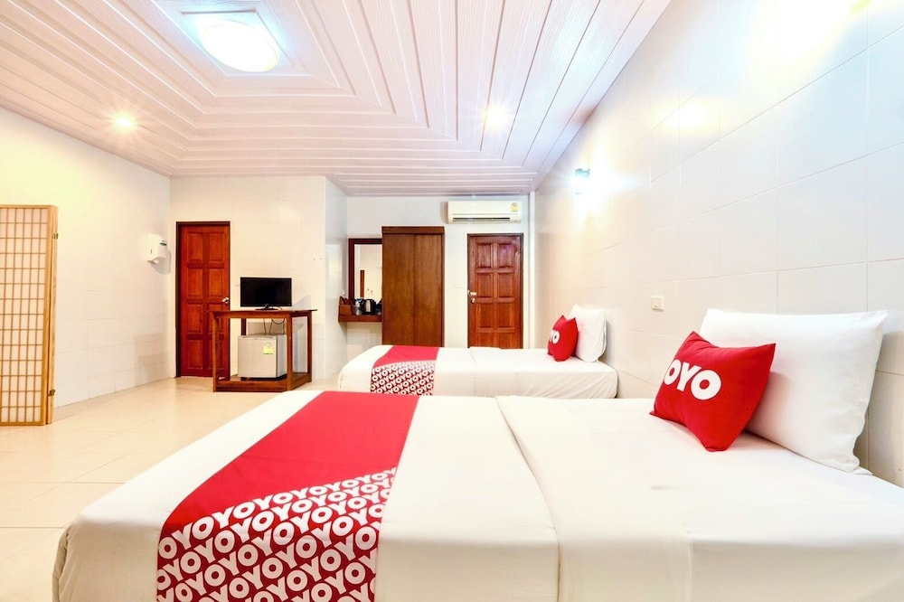 Deluxe Double or Twin Room photo 3