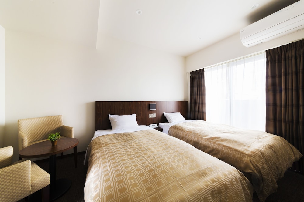 Twin Room, Non Smoking photo 3