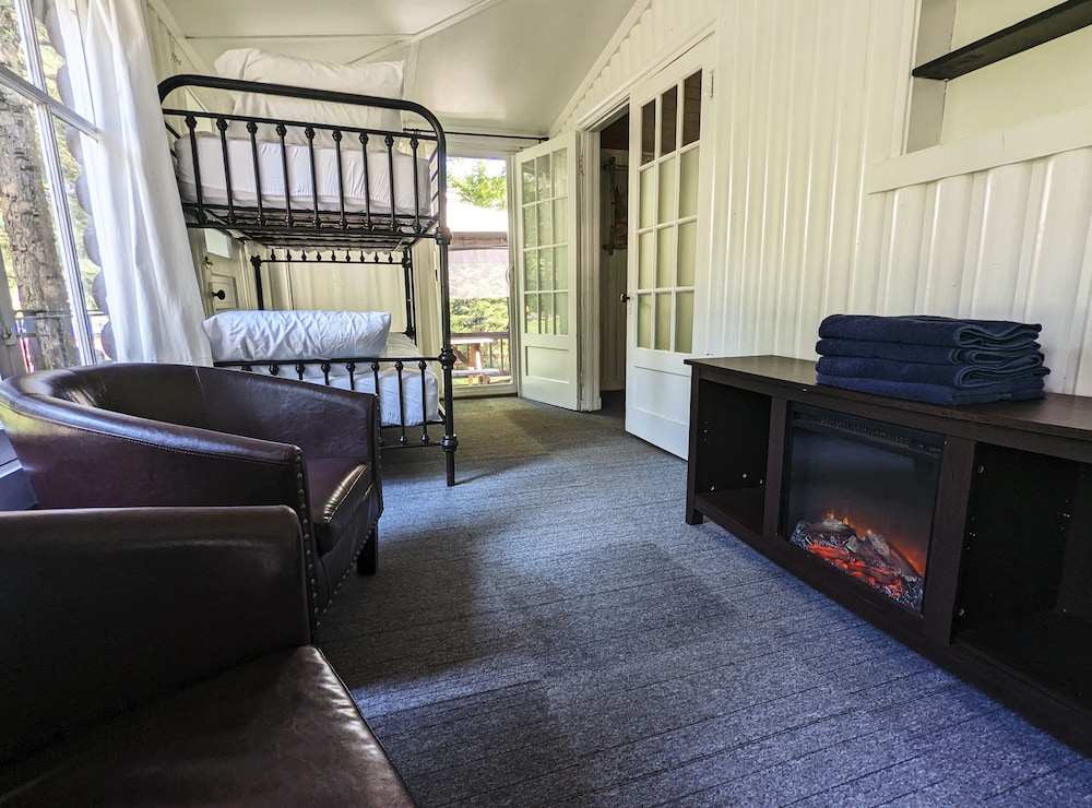 Bigfoot's Sanctuary #13 | Lake View (Premiere Resort Amenities Included!) photo 1