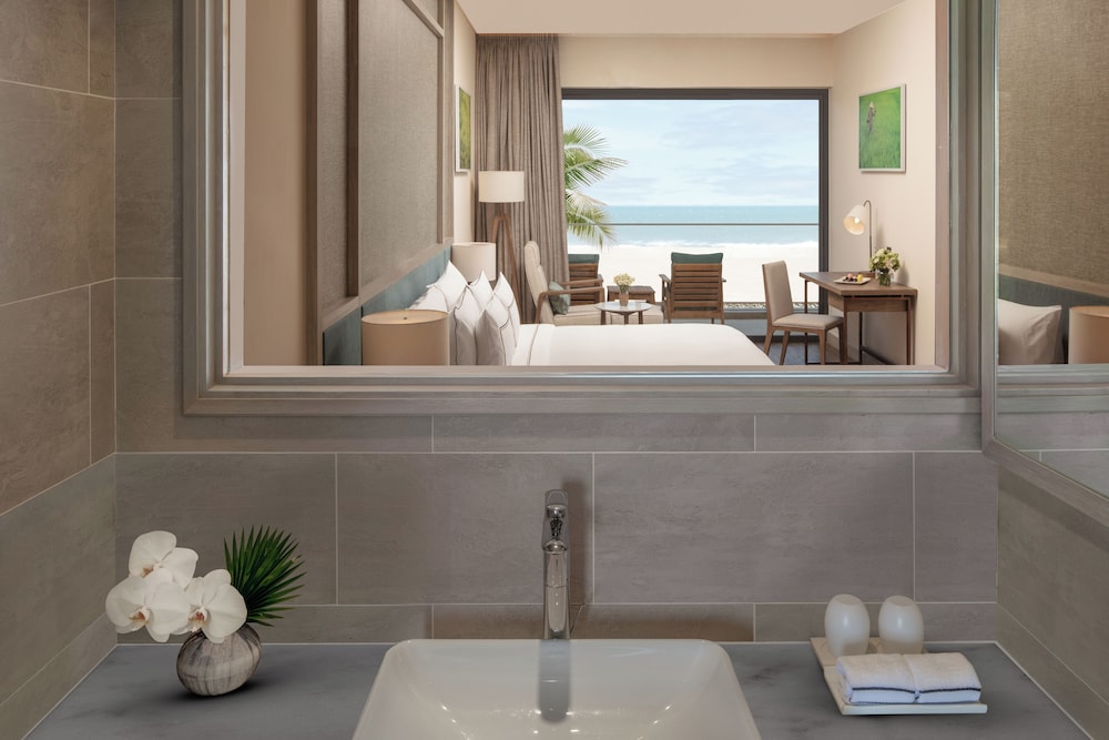 The Level 2-Bedroom Oceanfront Pool Villa - Photo 3
