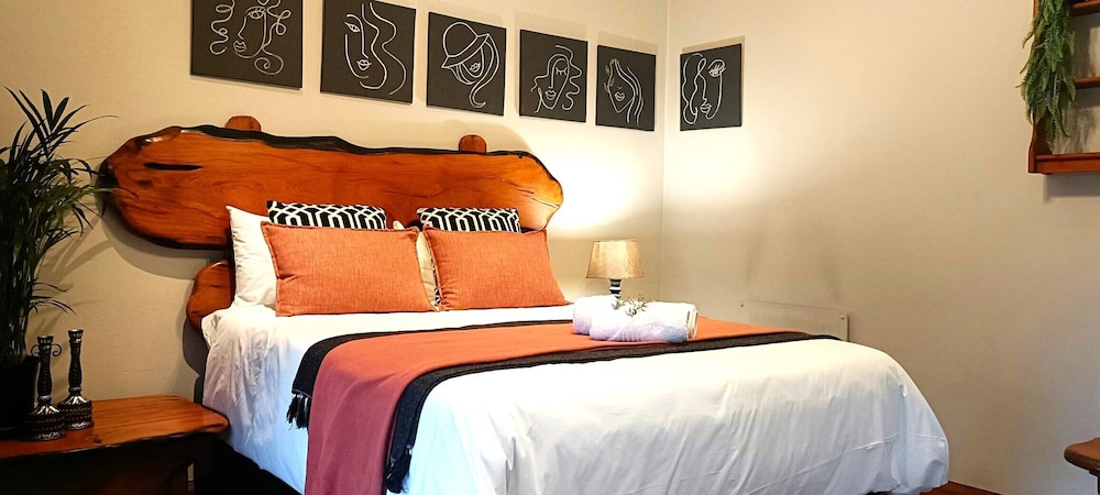Standard Room, 1 Bedroom, Non Smoking, Garden View photo 2