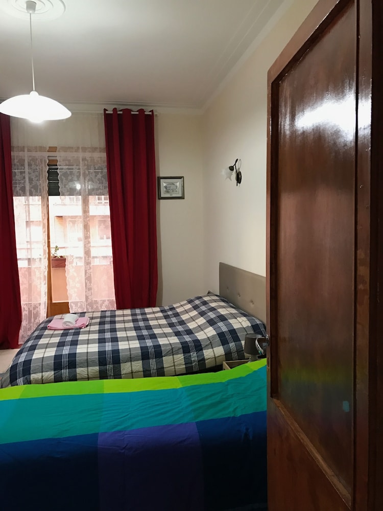 Basic Triple Room, 1 Bedroom, Private Bathroom, City View