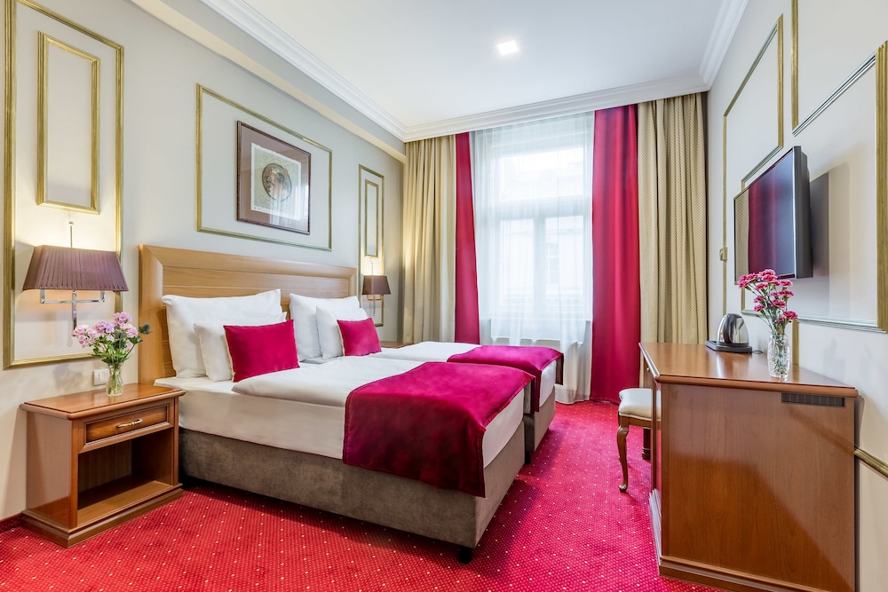 Available room