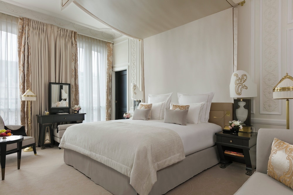 Signature Suite (Arc de Triomphe) photo 1