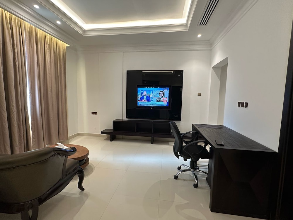 Double Room - Photo 5