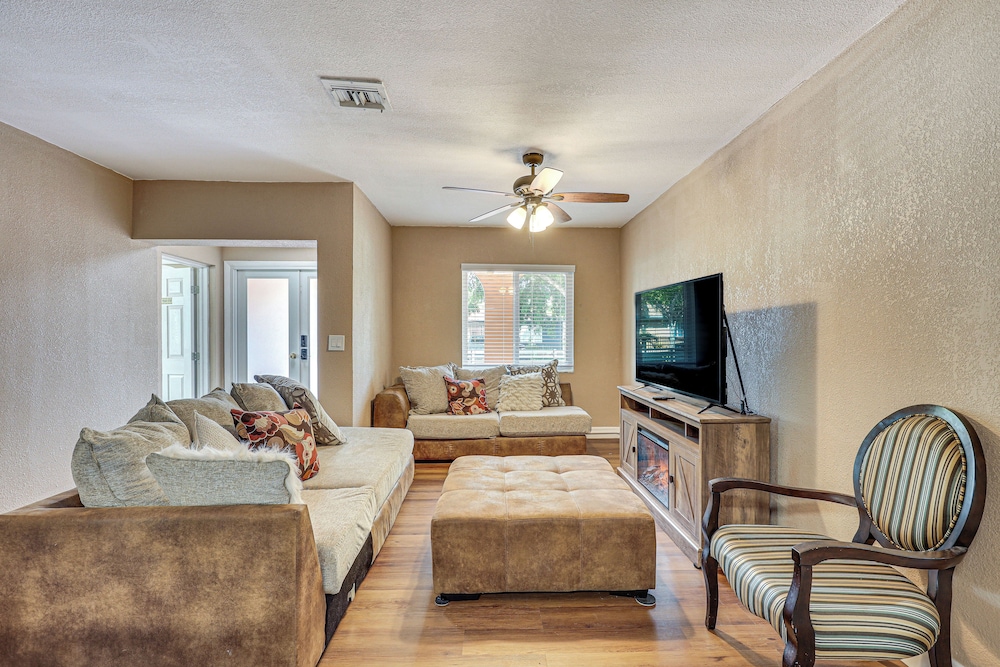 House (4 Bedrooms) photo 3
