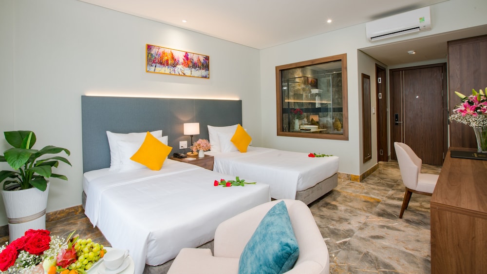 Deluxe Double or Twin Room photo 3