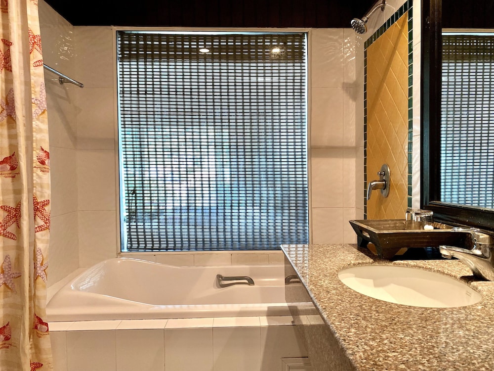 Deluxe Double Room - Photo 9