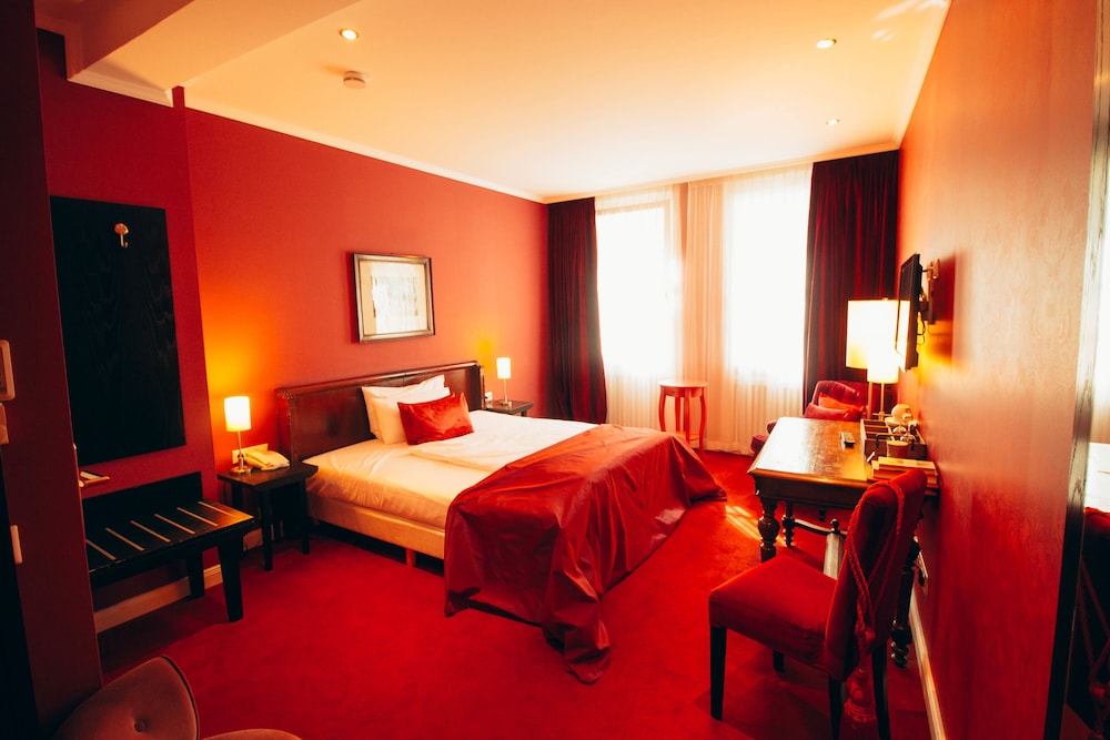Superior Single Room