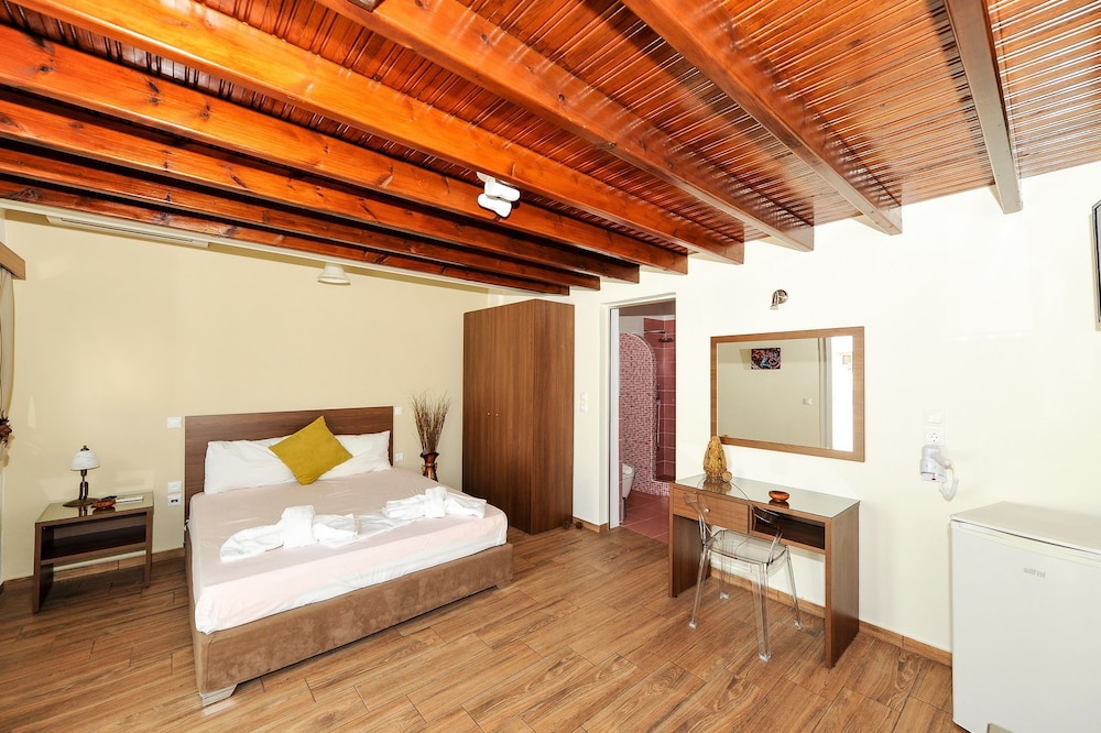 Suite, Jetted Tub