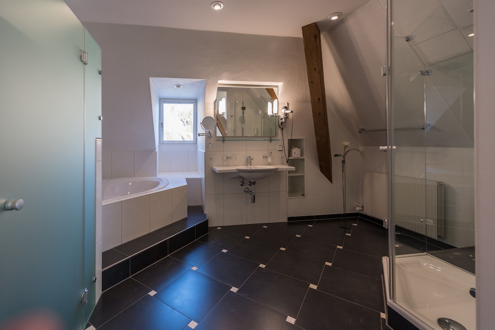 Junior Suite, Lake View photo 3