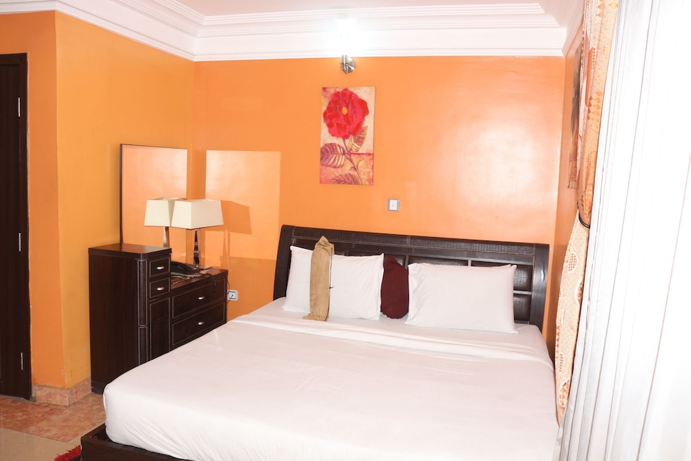 Standard Room, 1 Queen Bed, Non Smoking photo 1