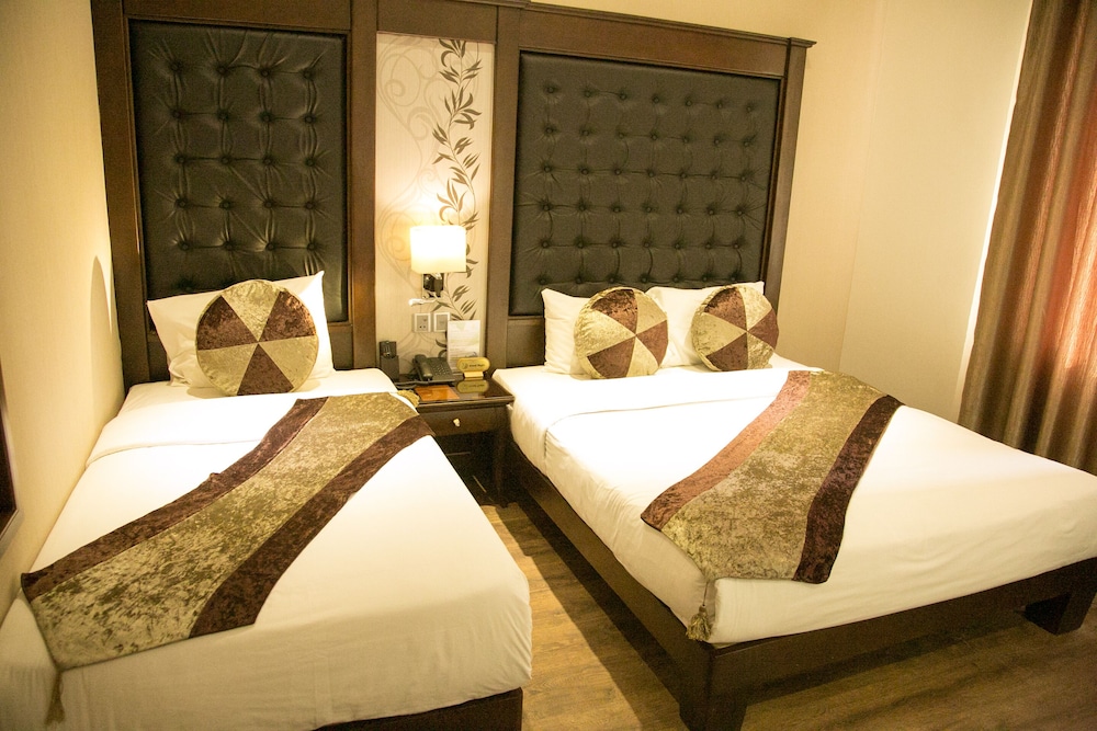 Superior Double or Twin Room, Non Smoking, City View photo 3