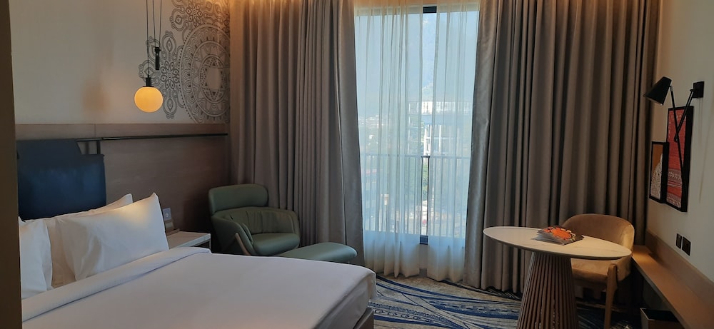 Club Room, 1 King Bed (Fortune Club King with Outdoor Lounge) - Photo 1