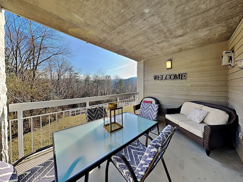 Condo (2 Bedrooms)