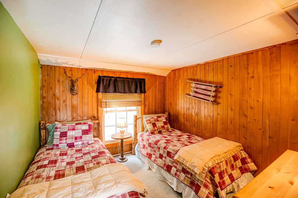Suite 2 - Sugar Maple photo 2