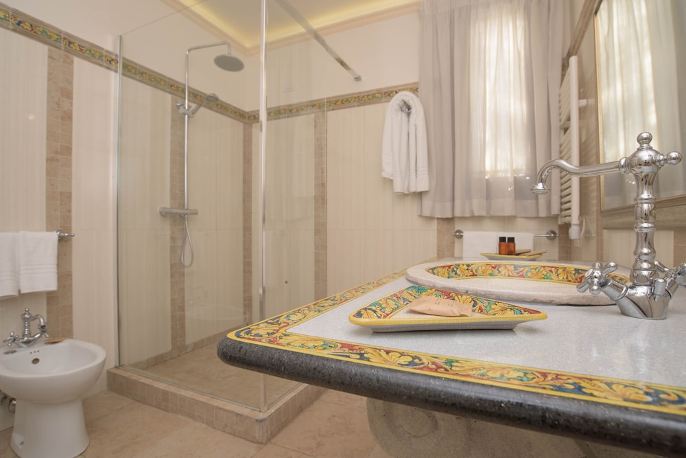 Junior Suite - Photo 5