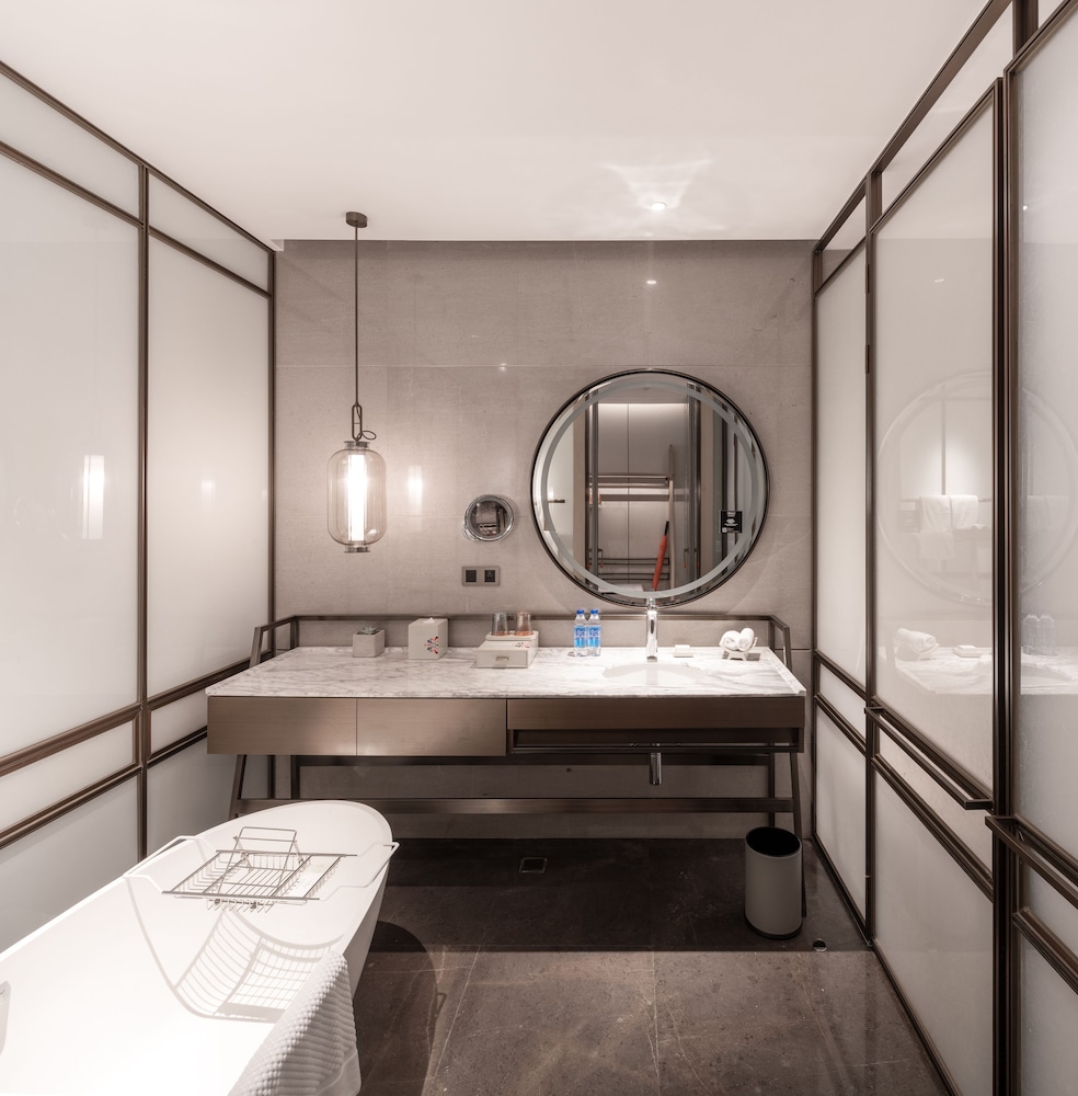 King Grand Skyline Tianfu Square View Room - Photo 5