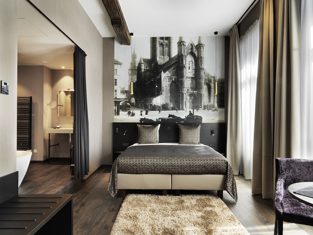 Exceptional Double with View - Photo 19