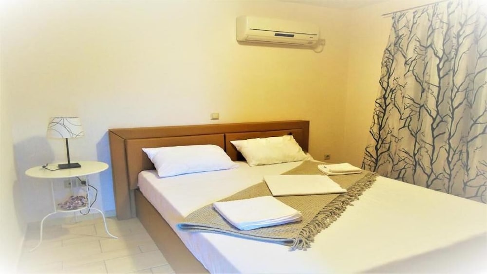 Family Villa, 3 Bedrooms, Pool Access, Sea View photo 1