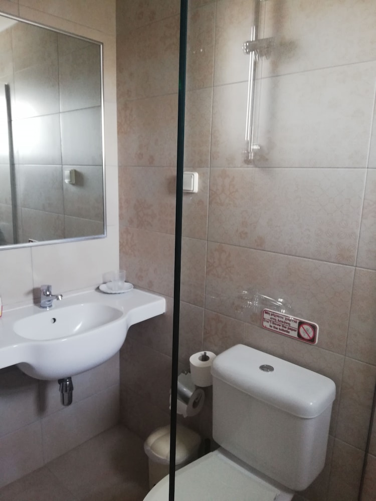 Exclusive Double or Twin Room, 1 Double or 2 Twin Beds, Partial Sea View photo 2