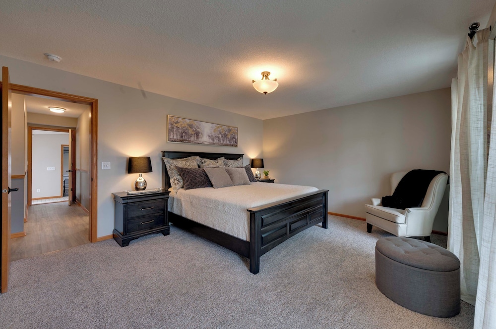 House (4 Bedrooms) photo 3