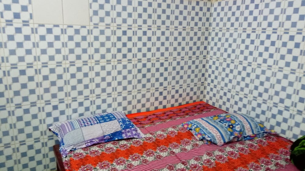 Standard Double Room - Photo 8