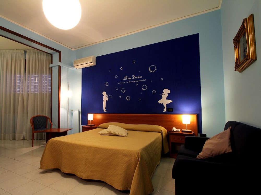 Quadruple Room photo 3
