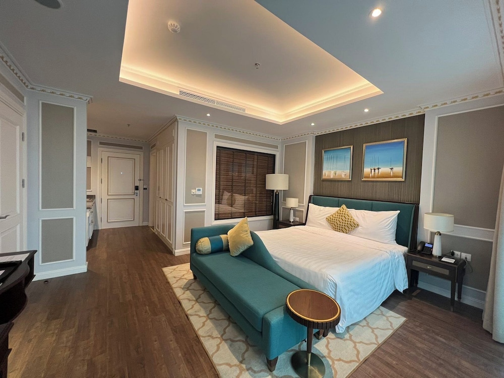 Club Room, Bay View - Photo 6