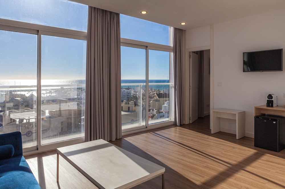Junior Suite, Terrace, Sea View (3 Adults) - Photo 3