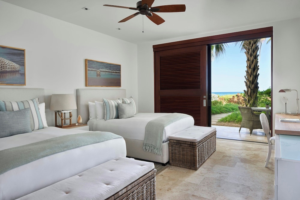 West Beach Ground-Floor, 2 Bedroom Suite, Beachfront