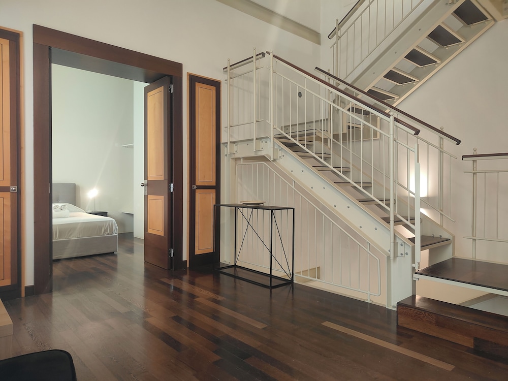 Deluxe Duplex, City View