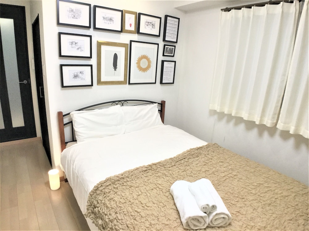 Room (/2) photo 2