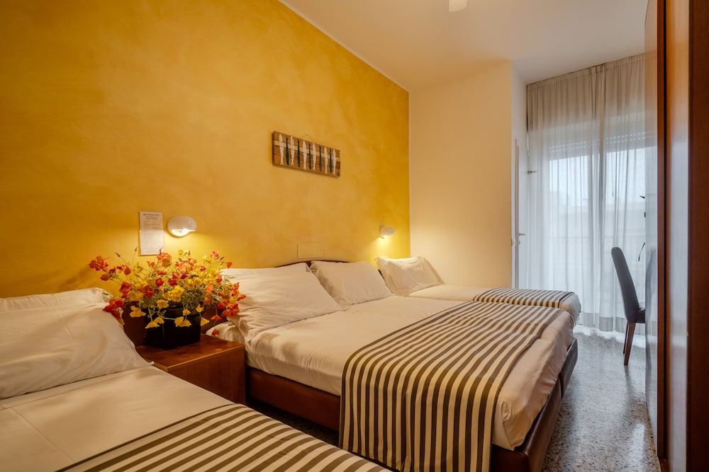 Classic Quadruple Room