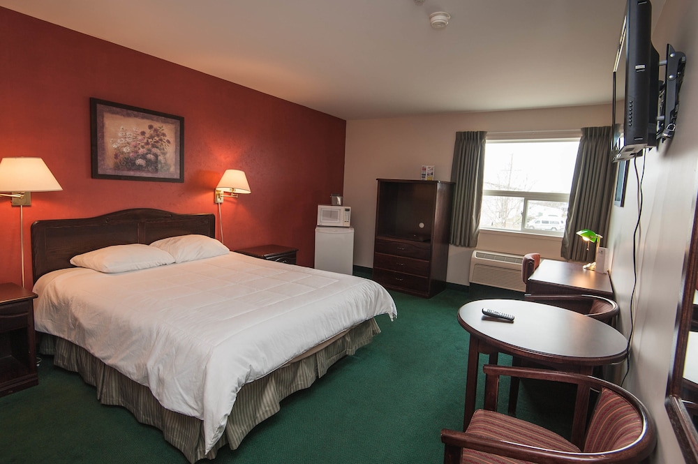 Standard Room, 1 Queen Bed