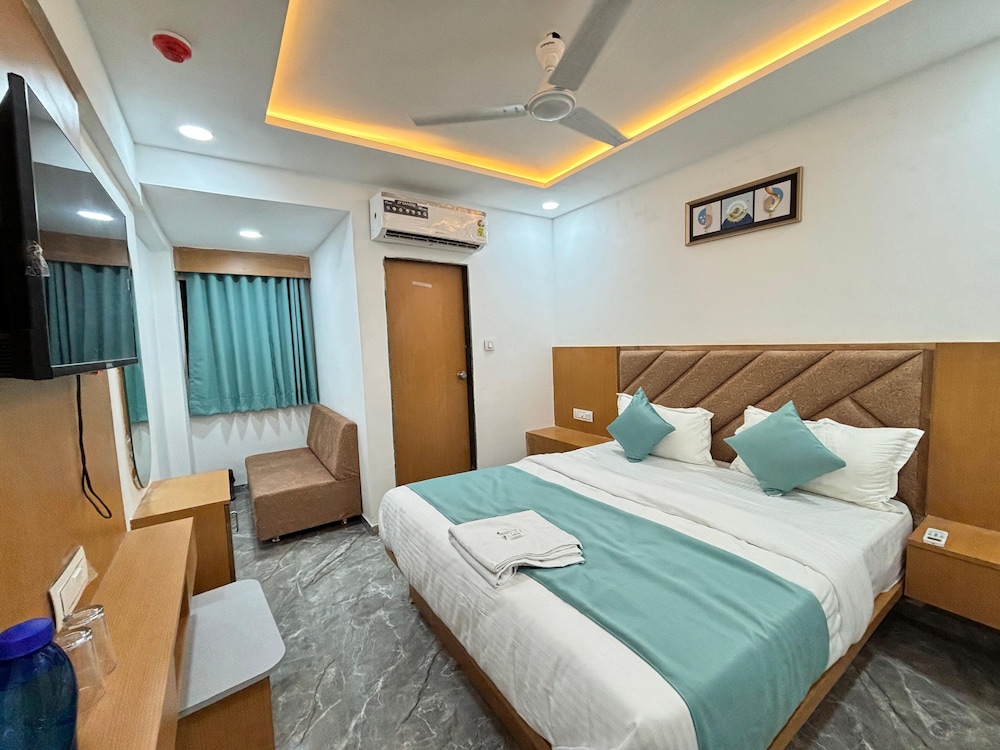 Double Room, City View
