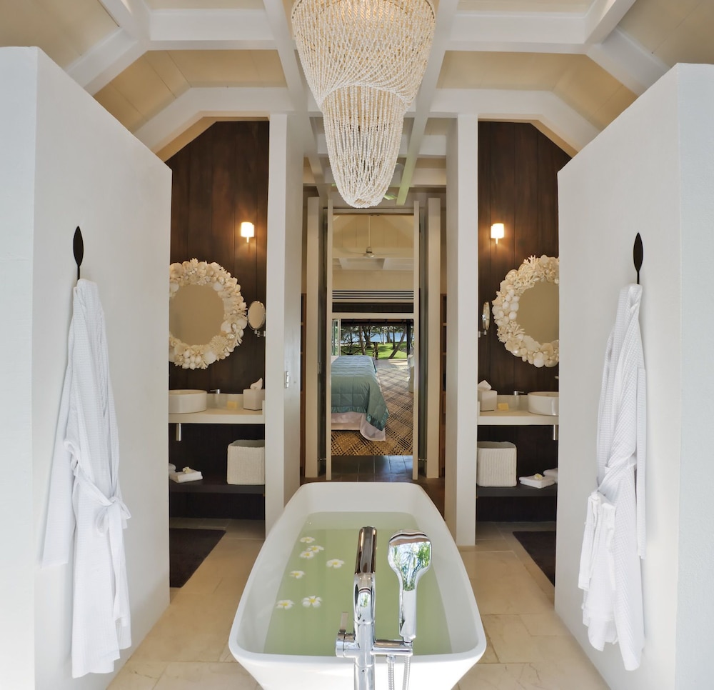 Luxury Bungalow, Ocean View (Bure suite) photo 2