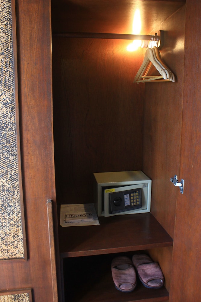 Standard Twin Room (Shower) - Photo 3